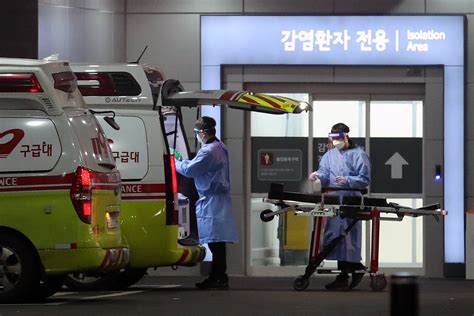 超9000名医生集体辞职 韩国医疗系统危机升至最高级_韩国政府_福祉_保健