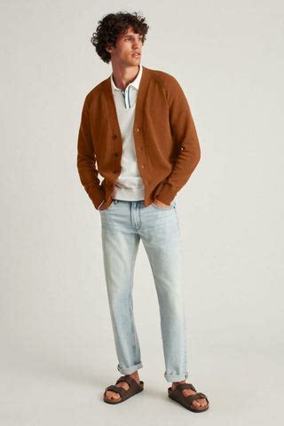 5 Different Types of Men’s T-shirts & How to Style Them | Hungover