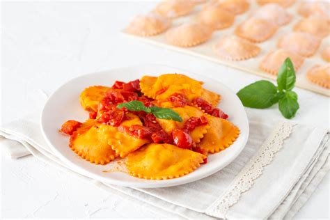 la ricetta perfetta dei Gyoza, i deliziosi ravioli giapponesi | Cookaround