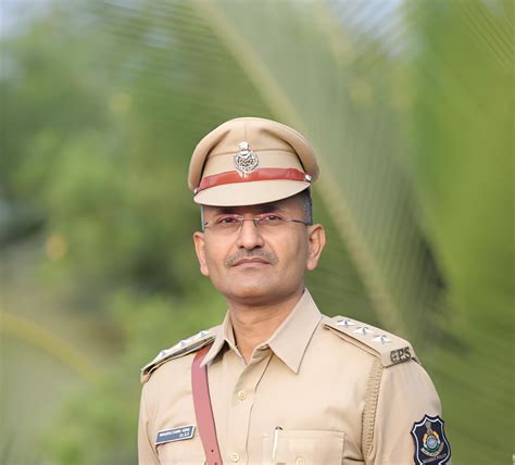 Navsari's DYSP and PSI will be honored with the President's Award
