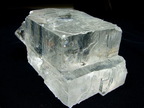 Halite Mineral | Properties, Formation, Uses and Deposits
