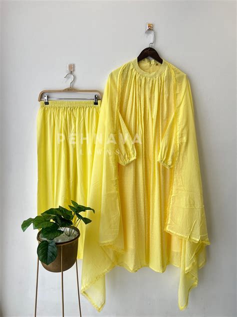 Balloon Sleeve Dobby Cotton Sui-4024 – Pehnava Lawns