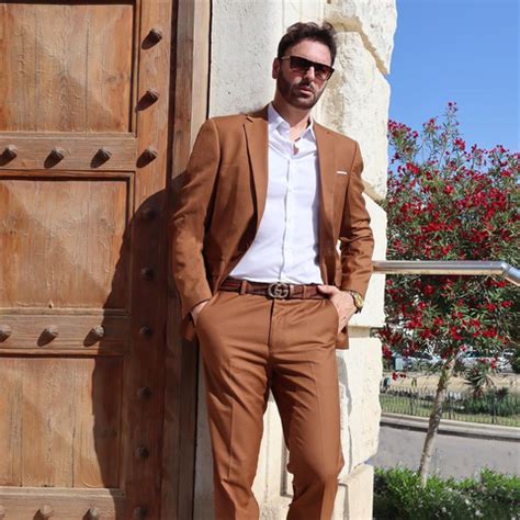 Modern Man Suit 的图像结果