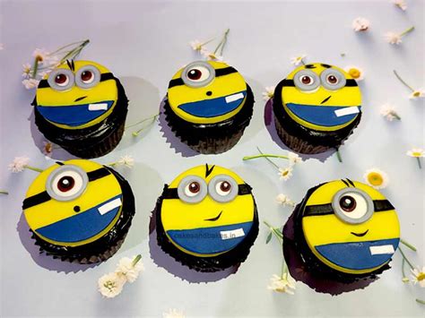 Minions Theme Cupcakes in Kolkata