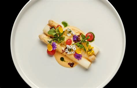 IN THE PICTURE FOOD - Flying Dutchman Magazine