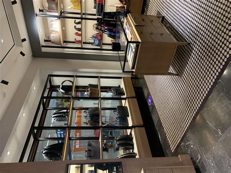 Duty Free Americas Dallas Texas Stores : DFW Coach (DFA)