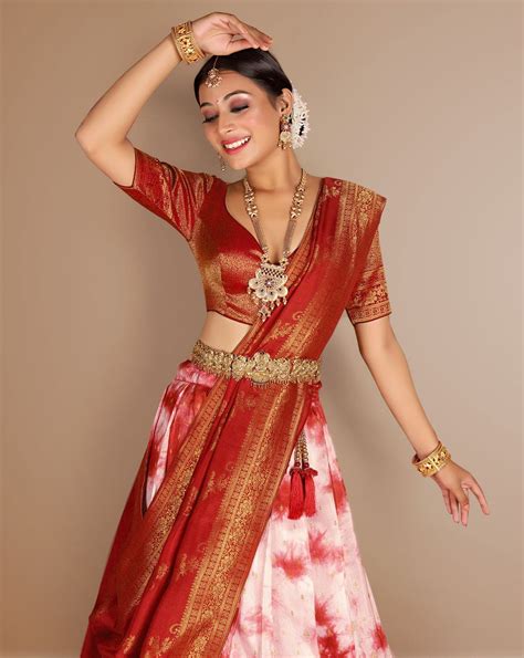 Red Banarasi Silk Half Saree With Shibori Dying Print – Gajiwala