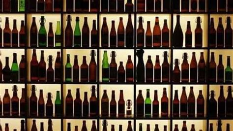 Delhi Police arrests woman bootlegger, seizes over 1,200 quarters of ...