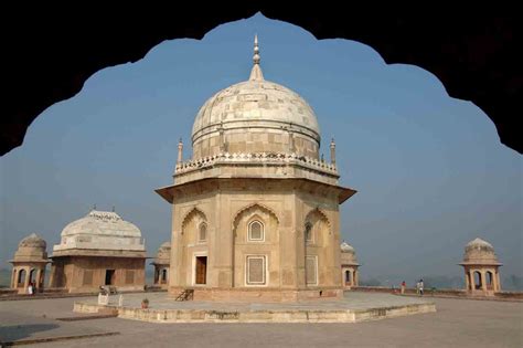 Collections-Virtual Museum of Images and Sounds