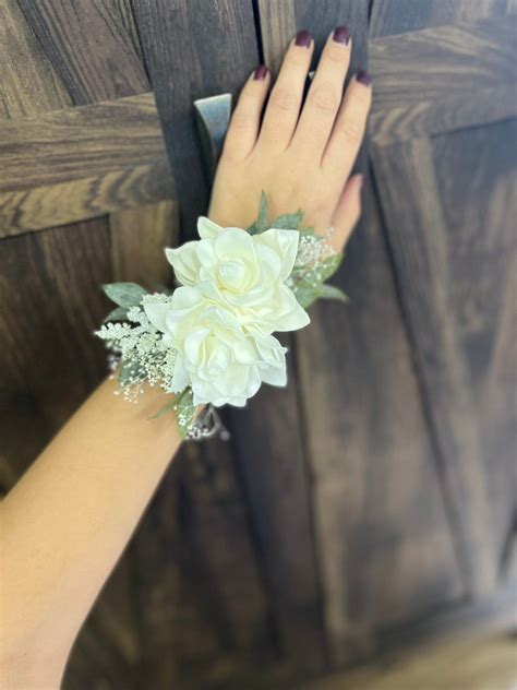 White Wrist Corsage for Mom or Grandma, Mom Wedding Flower Bracelet ...