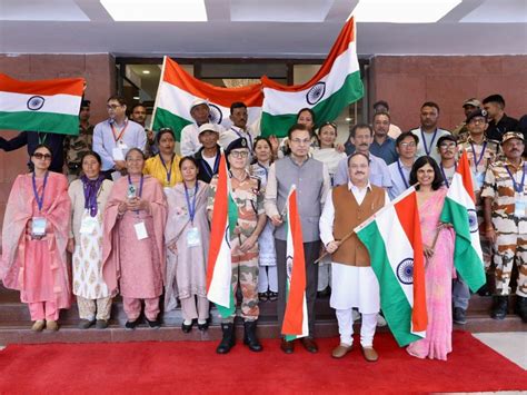 Anushka Shetty, Vikram Prabhu whip up a rebellion in Ghaati's explosive ...