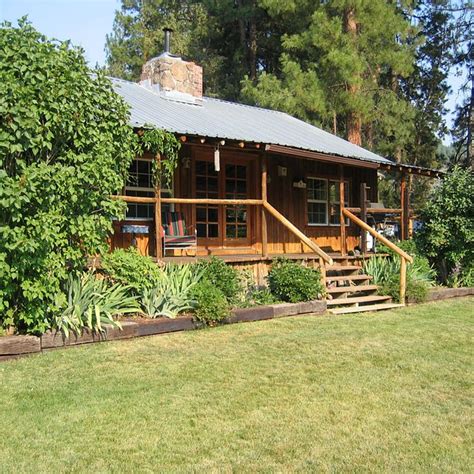 10 BEST Restaurants Near Lonesome Duck Ranch & Resort