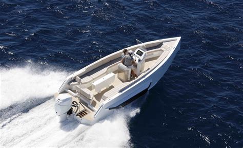 Iguana 29: Singular Species in Yachts Magazines | Iguana Yachts