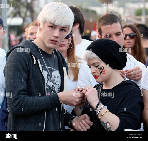 Kelly Osbourne and boyfriend Luke Worrall took to the streets of Los ...