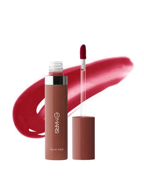 Lip gloss picks to try on Myntra