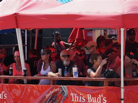 No Face Mask, No Social Social Distancing: Thousands Of Bikers Gather ...