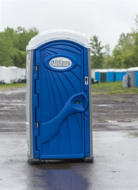 How Many Porta Potties Do You Need? | United Rentals