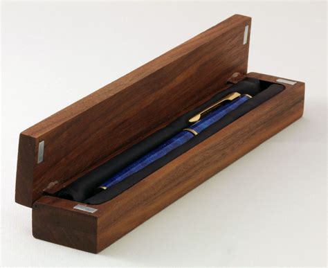 Pen box