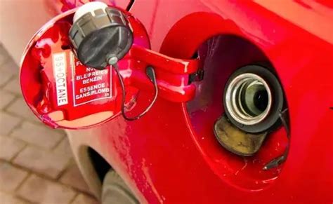 2008 Ford Mustang Check Fuel Cap Code 的图像结果