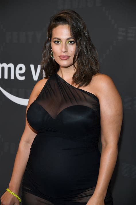 Ashley Graham Weight Loss: The Inspirational Journey - NUTRITIONZX