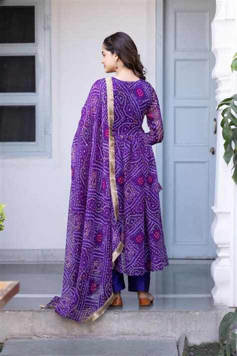 Pehno'Sa Shambhavi Suit Set – OneWe India