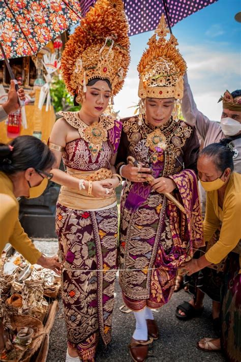Indonesia Local People 的图像结果