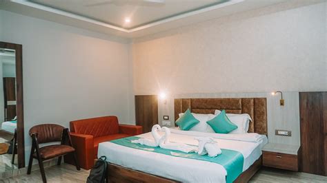 D ROYAL PALM (Jorhat, Assam) - Hotel Reviews, Photos, Rate Comparison ...