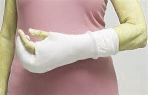 Personalized medicine should guide treatment of forearm fracture in ...