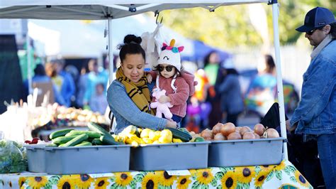 Redding Farmers Market, a 46-year tradition of fresh, local fare