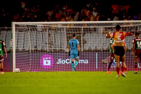 EXCL: Dimitri Petratos is set to sign new deal with Mohun Bagan, final ...