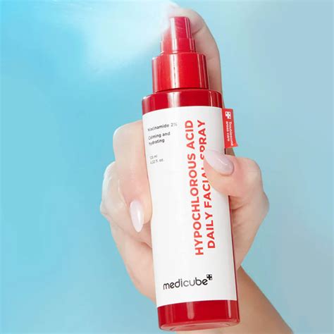 Medicube-Hypochlorous Acid Daily Facial Spray - REGY BEAUTY