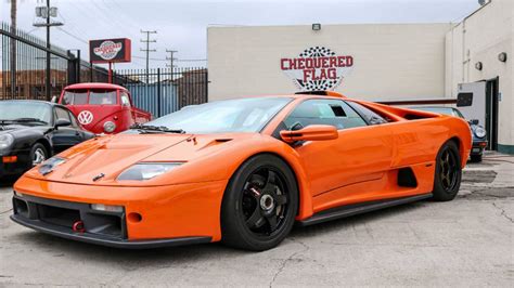 Un impresionante Lamborghini Diablo GTR del año 2000, a la venta