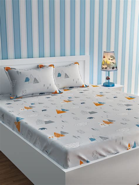 URBAN DREAM KIDS MOUNTAIN AND BEAR PRINT GREY AND WHITE BEDSHEET SET