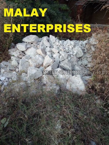 Dolomite Lumps Manufacturers and Suppliers from Dungarpur