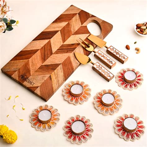 Cocktail Delights Festive Gift Hamper Online - Premium Gift Hamper ...