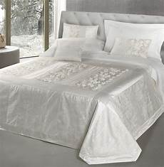 copriletti matrimoniali moderni coordinato letto sposa classici e ricamati a mano copriletti matrimoniali moderni coordinato letto sposa classici e ricamati a mano