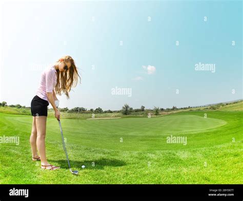 Female Golf 的图像结果