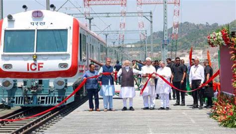 Indian Railways setting new benchmarks: PM Modi
