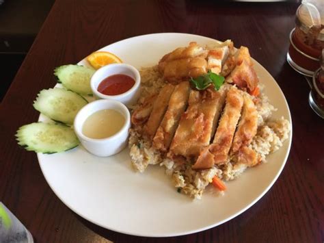 Good Thai food and very popular. - Reviews, Photos - Buddha Thai Bistro ...