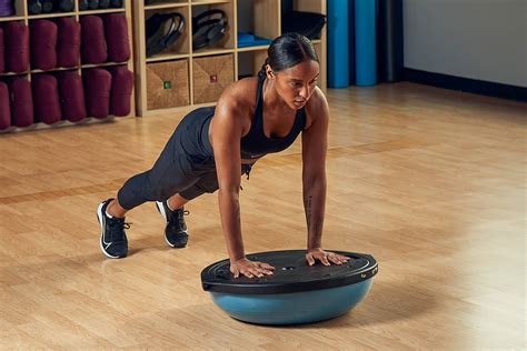 10 Bosu Ball Exercises That Make Any Workout Better. Nike AU