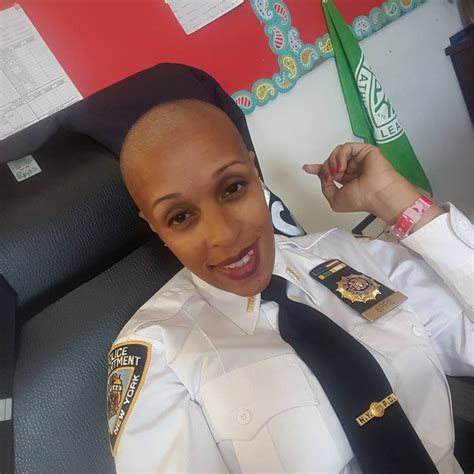 How NYPD's top earner raked in $403K last year -- including an eye ...