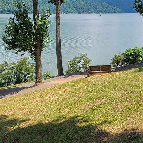 WATAUGA LAKESHORE RESORT & MARINA (2026) All You Need to Know BEFORE ...