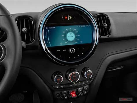 2024 MINI Cooper Countryman: 173 Interior Photos | U.S. News