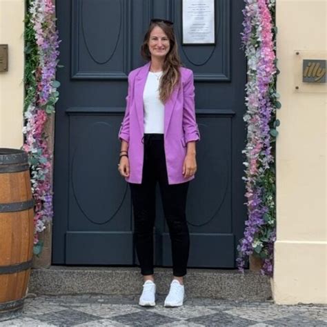 Amazon.in: Kathrin Moder: books, biography, latest update