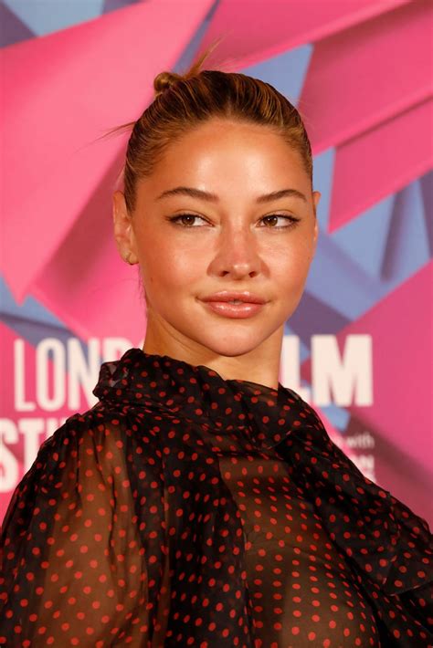 Glass Onion Knives Out Actress at Clair Azevedo blog