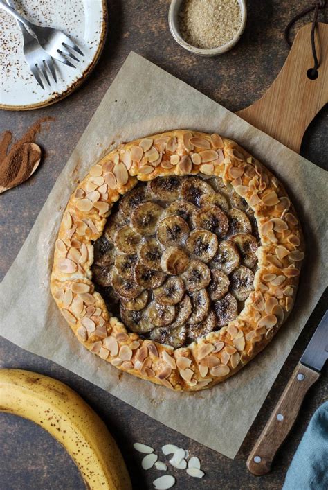 Galeta sa karamelizovanim bananama i cimetom - Mystic Cakes