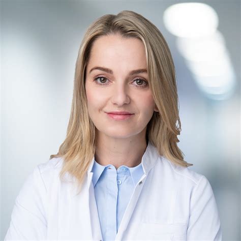 Kontakt Kardiologie Hirslanden St. Anna | Prof. Chatterjee in Luzern