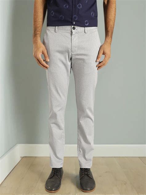 Buy Men Brooklyn Fit Cotton Stretch Trouser Online | Indian Terrain