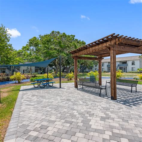 Osprey Pointe Apartment Homes Photo Gallery | Apartment Lifestyle in St ...