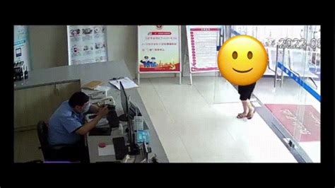 温州一女子带着银行卡冲进派出所：不要逮捕我！我来自首！_腾讯新闻